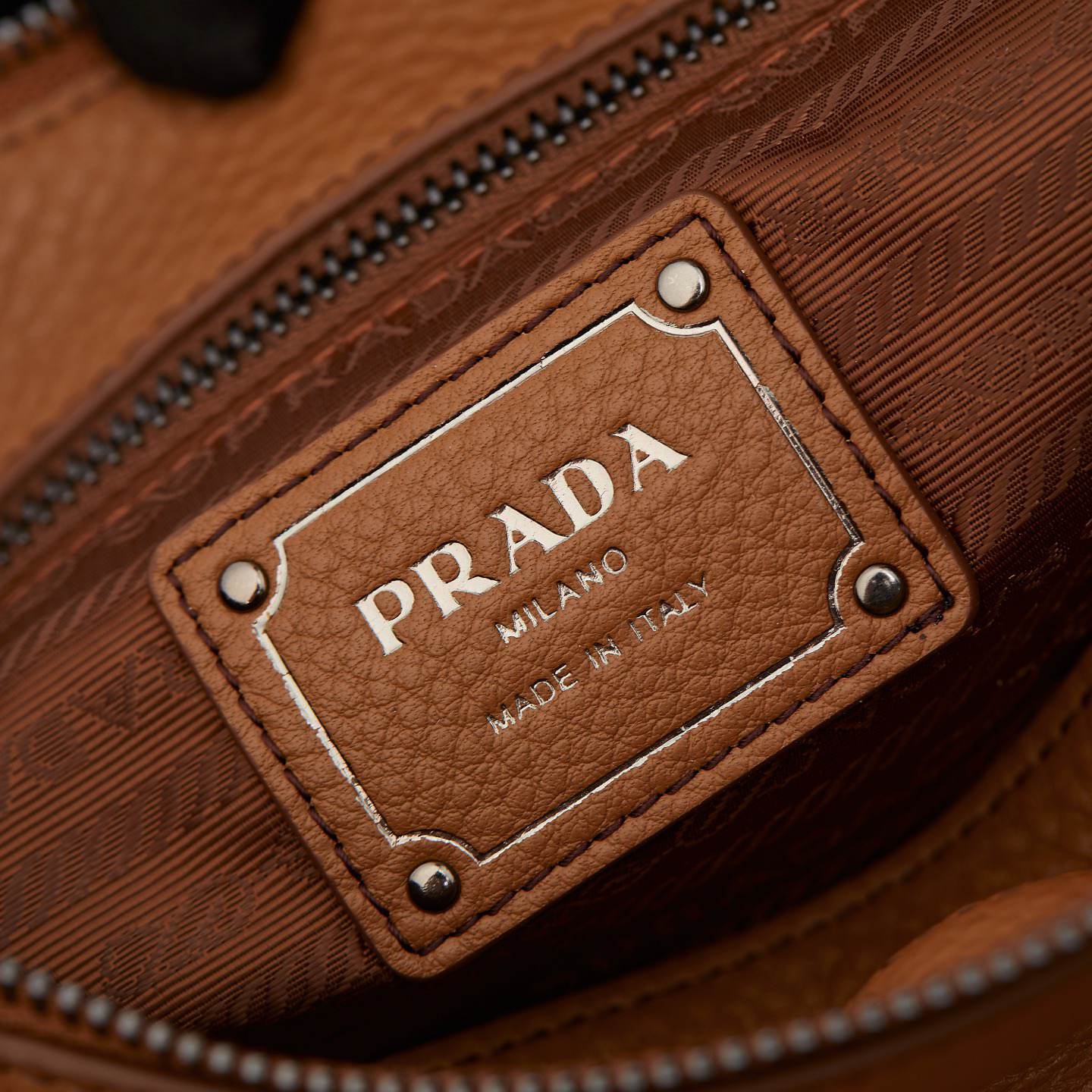 Pra*a Aimèe large leather shoulder bag(HIGH-END GRADE)
