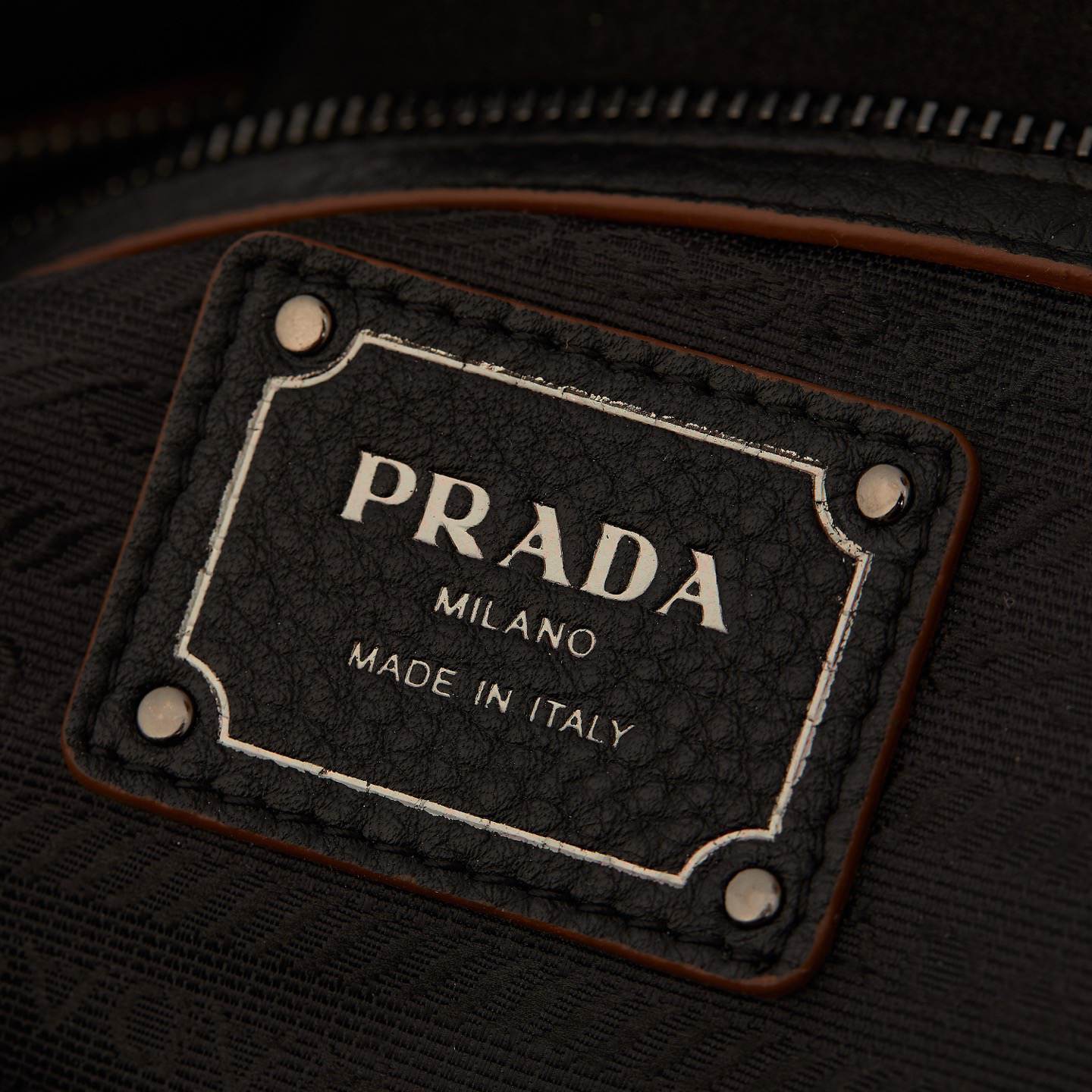 Pra*a Large leather tote bag(HIGH-END GRADE)