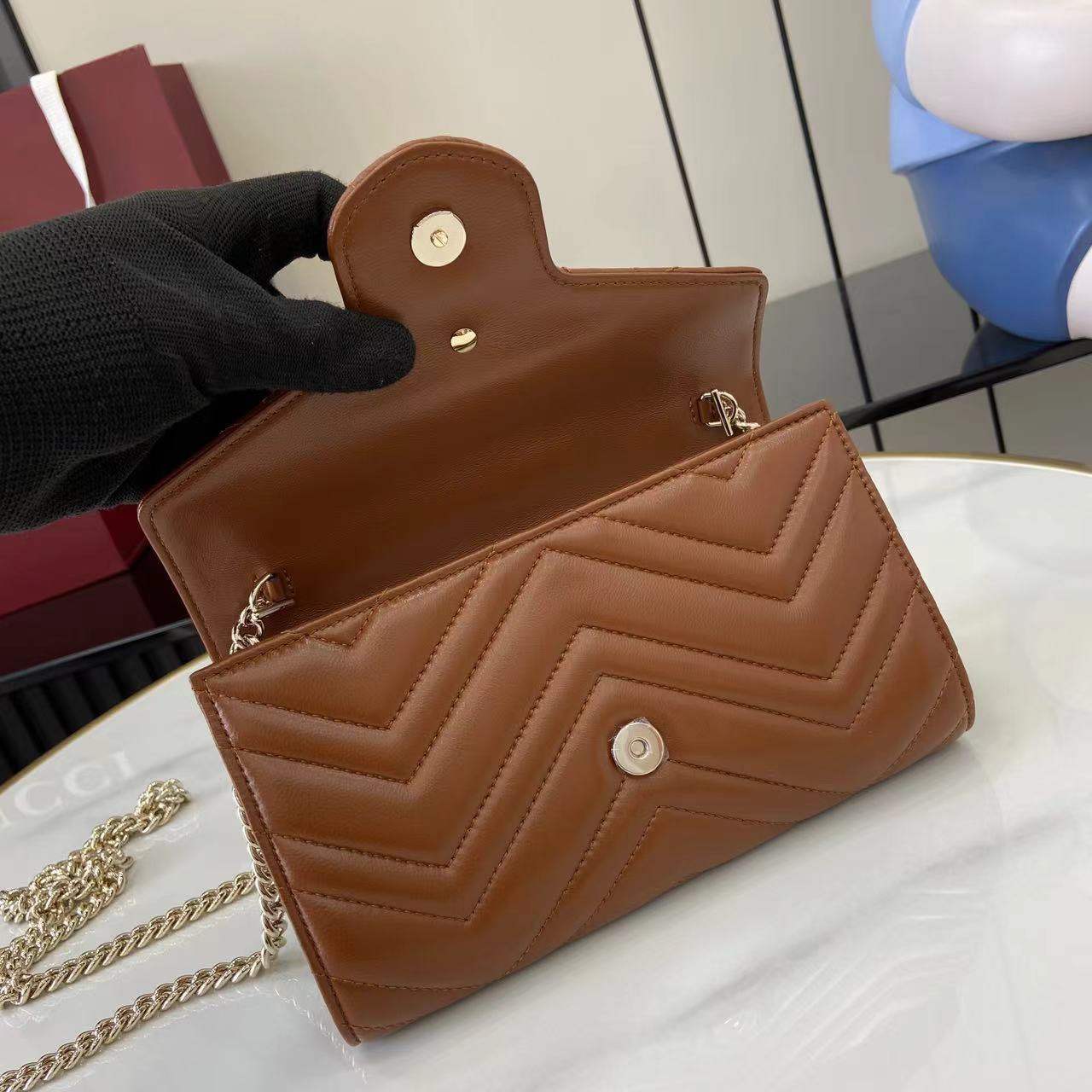GG Marmont Chain Wallet