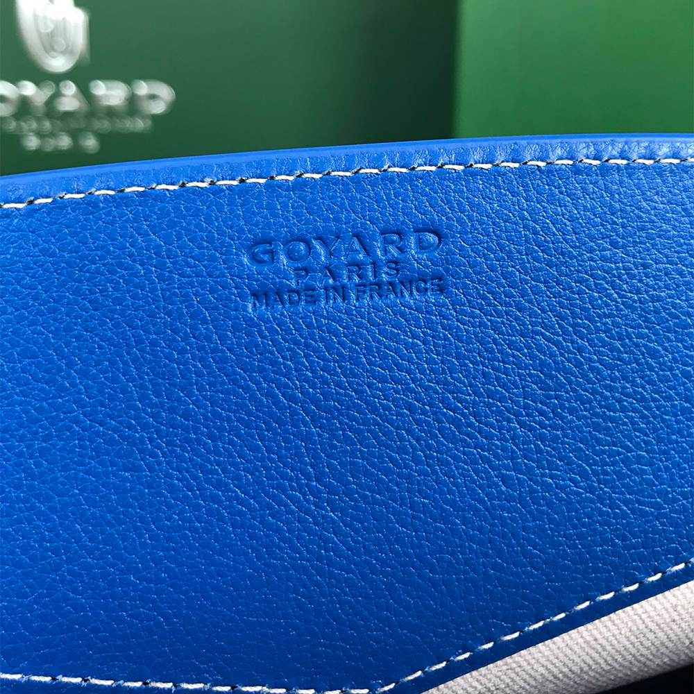 G09ard Structured Roulette PM Bag