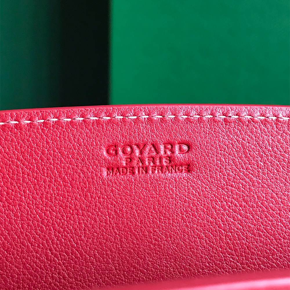 G09ard Structured Roulette PM Bag