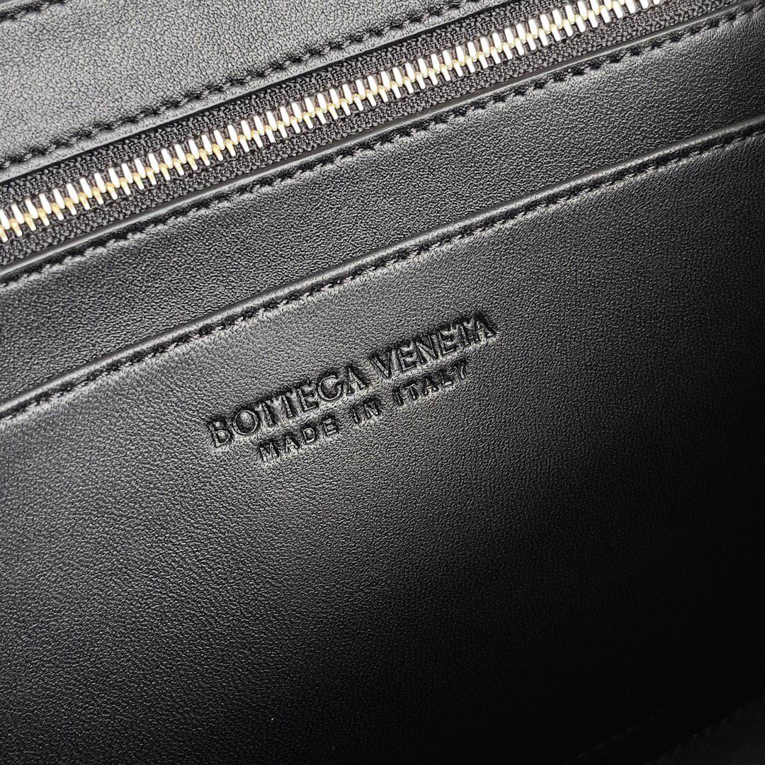 B0tt*ga Ven*ta East-West Andiamo(HIGH-END GRADE)