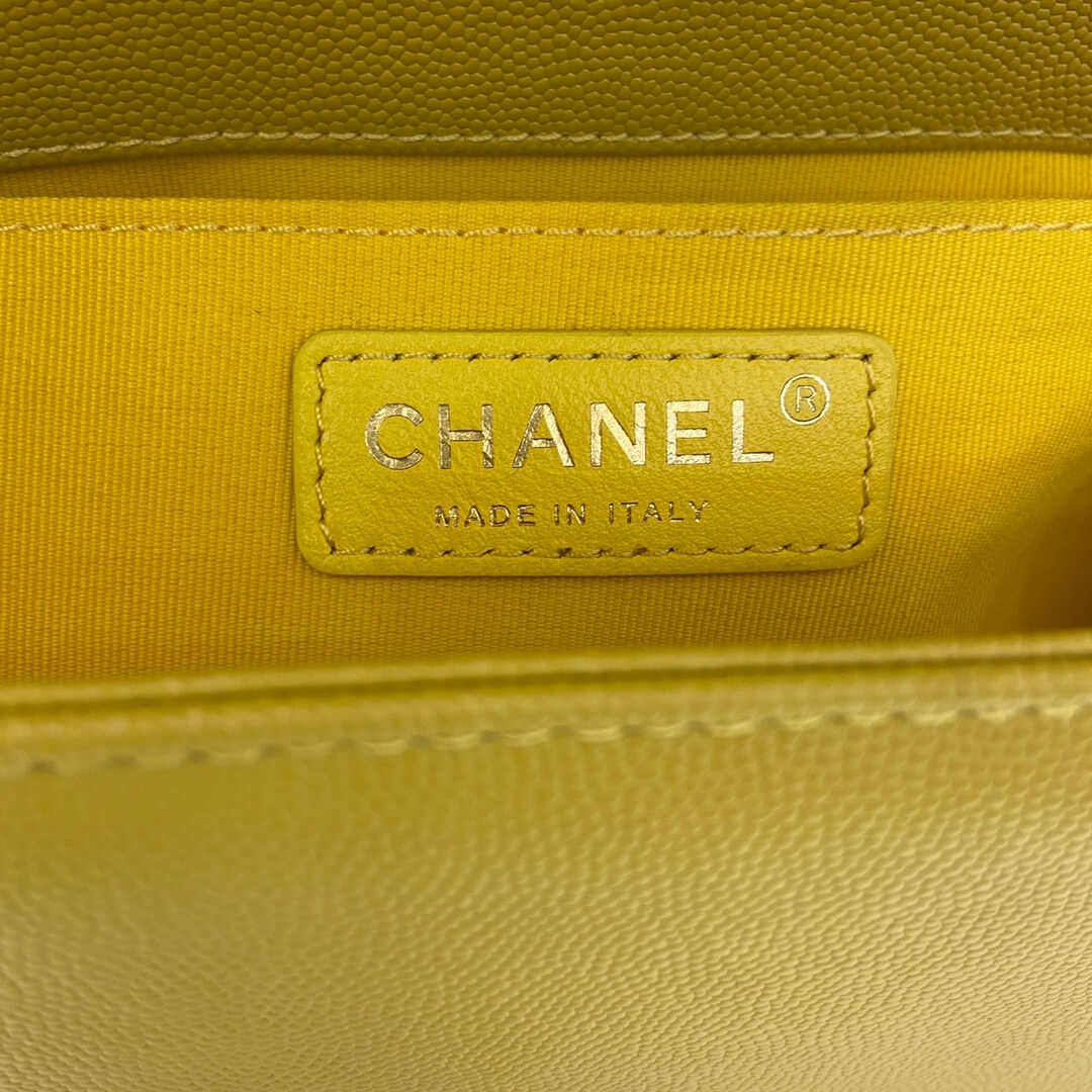 BOY Ch**el Handbag(high-end grade)