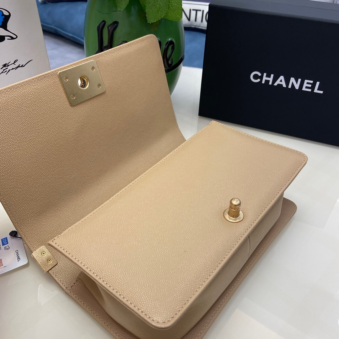 BOY Ch**el Handbag(high-end grade)