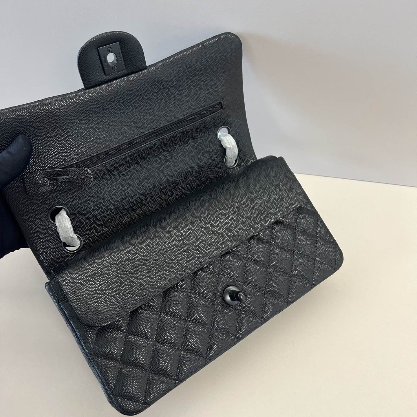 Ch**el Medium Flap Handbag(HIGH-END GRADE)