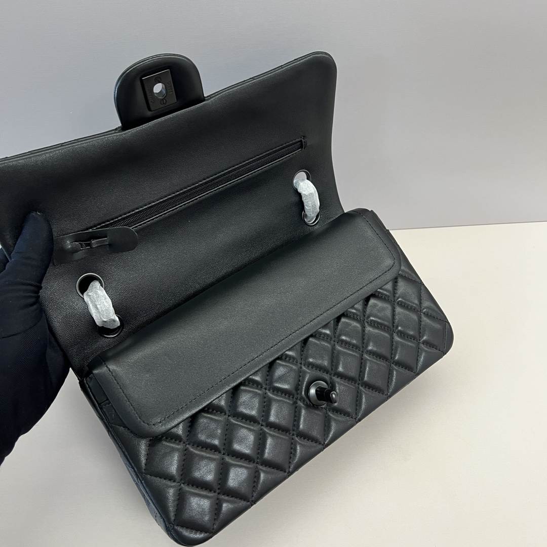 Ch**el Medium Flap Handbag(HIGH-END GRADE)