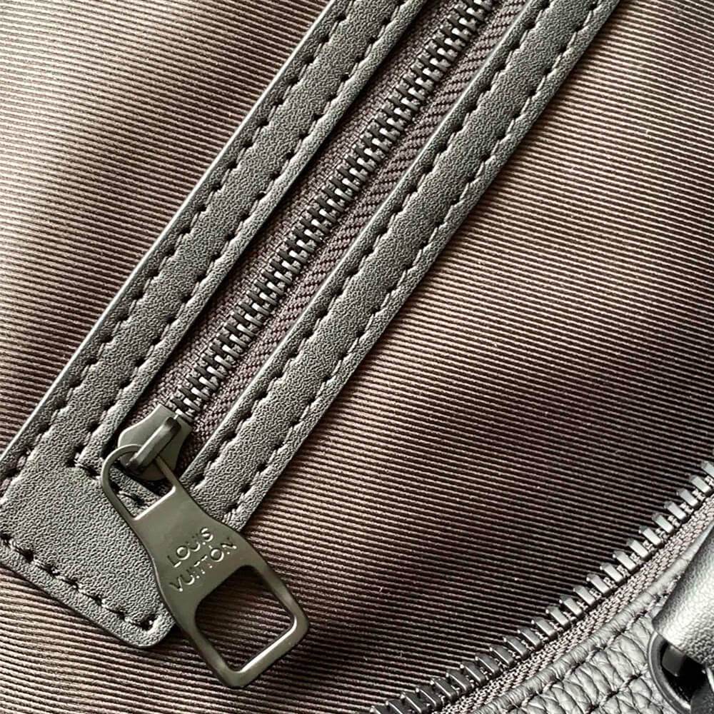 LV Keepall Bandoulière 50