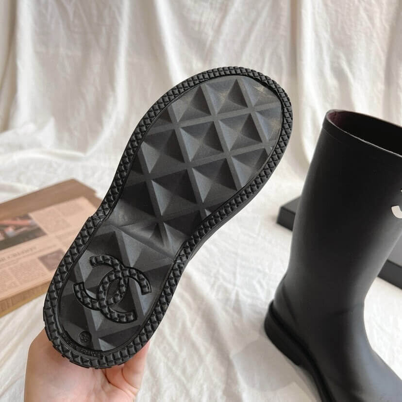 Ch**el long rain boots