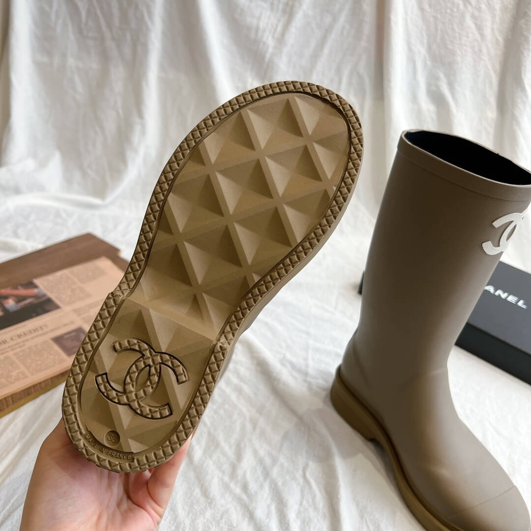Ch**el long rain boots