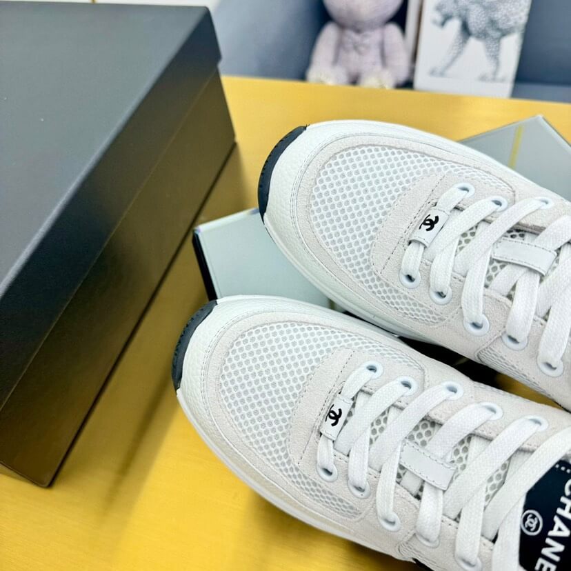 Ch**el Trainers