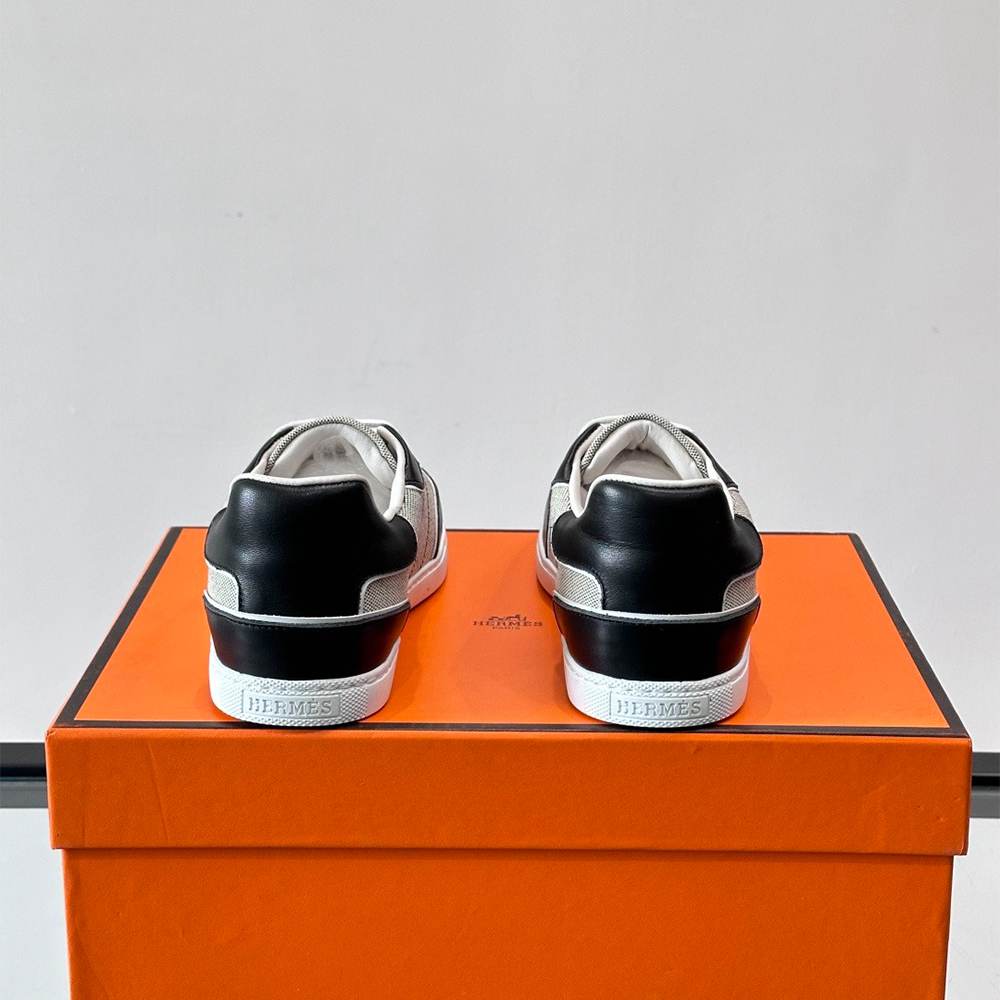 H**me5 Match sneaker