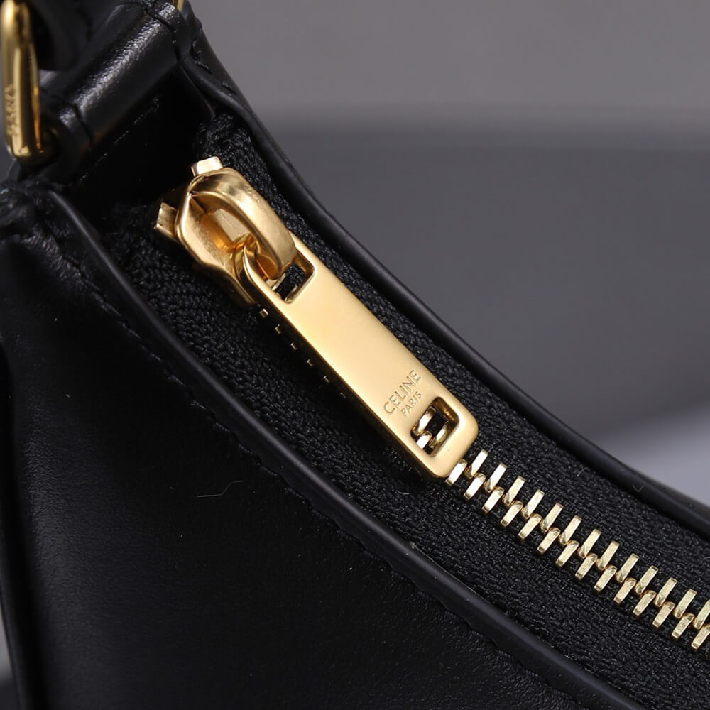 Ce1i*e MEDIUM AVA TRIOMPHE BAG in Calfskin