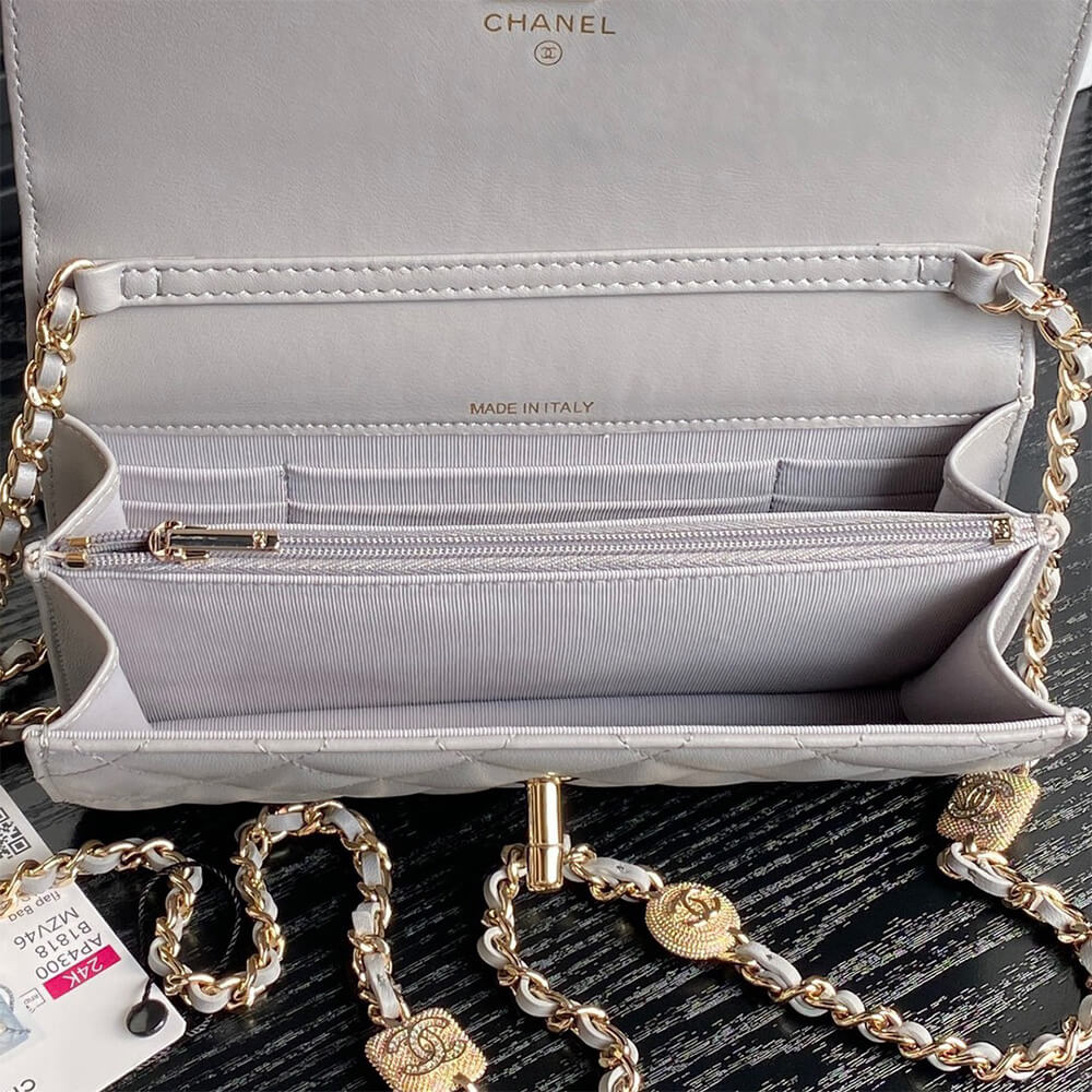 Ch**el Clutch With Chain(HIGH-END GRADE)