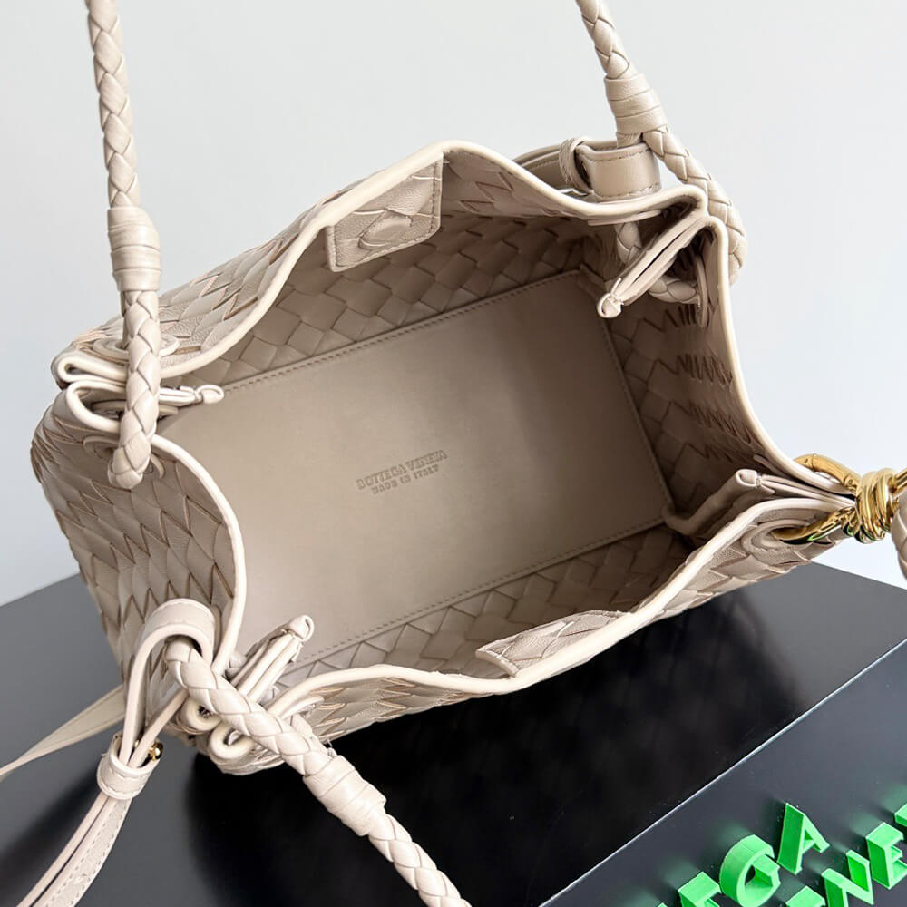 B0tt*ga Ven*ta Medium Parachute(HIGH-END GRADE)