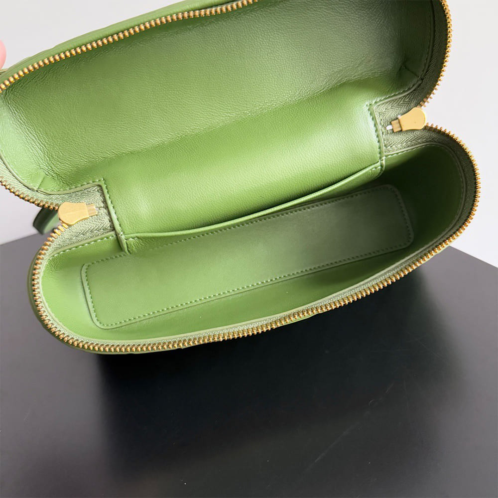 B0tt*ga Ven*ta Bang Bang Vanity Case(high-end grade)