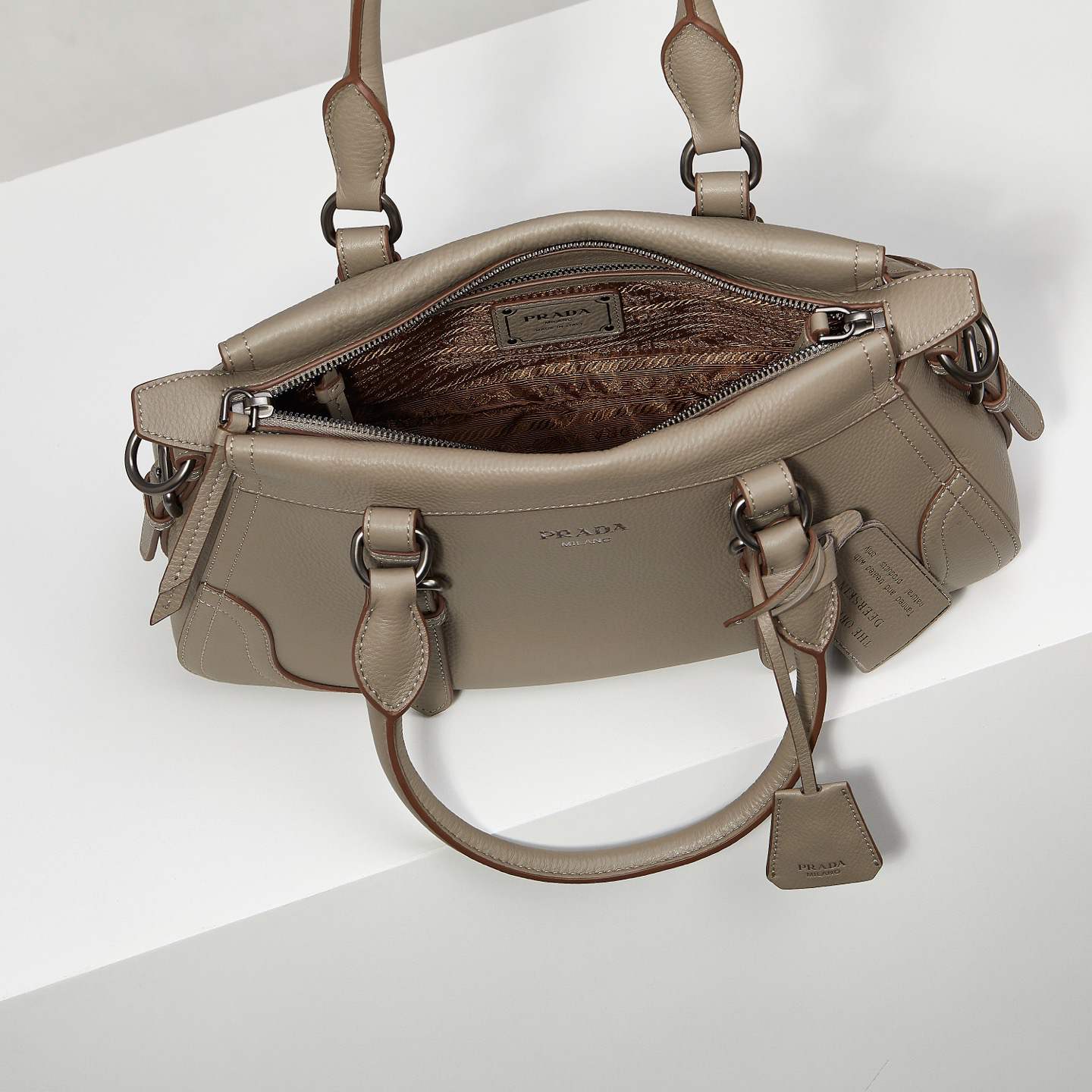Pra*a Large leather tote bag(HIGH-END GRADE)