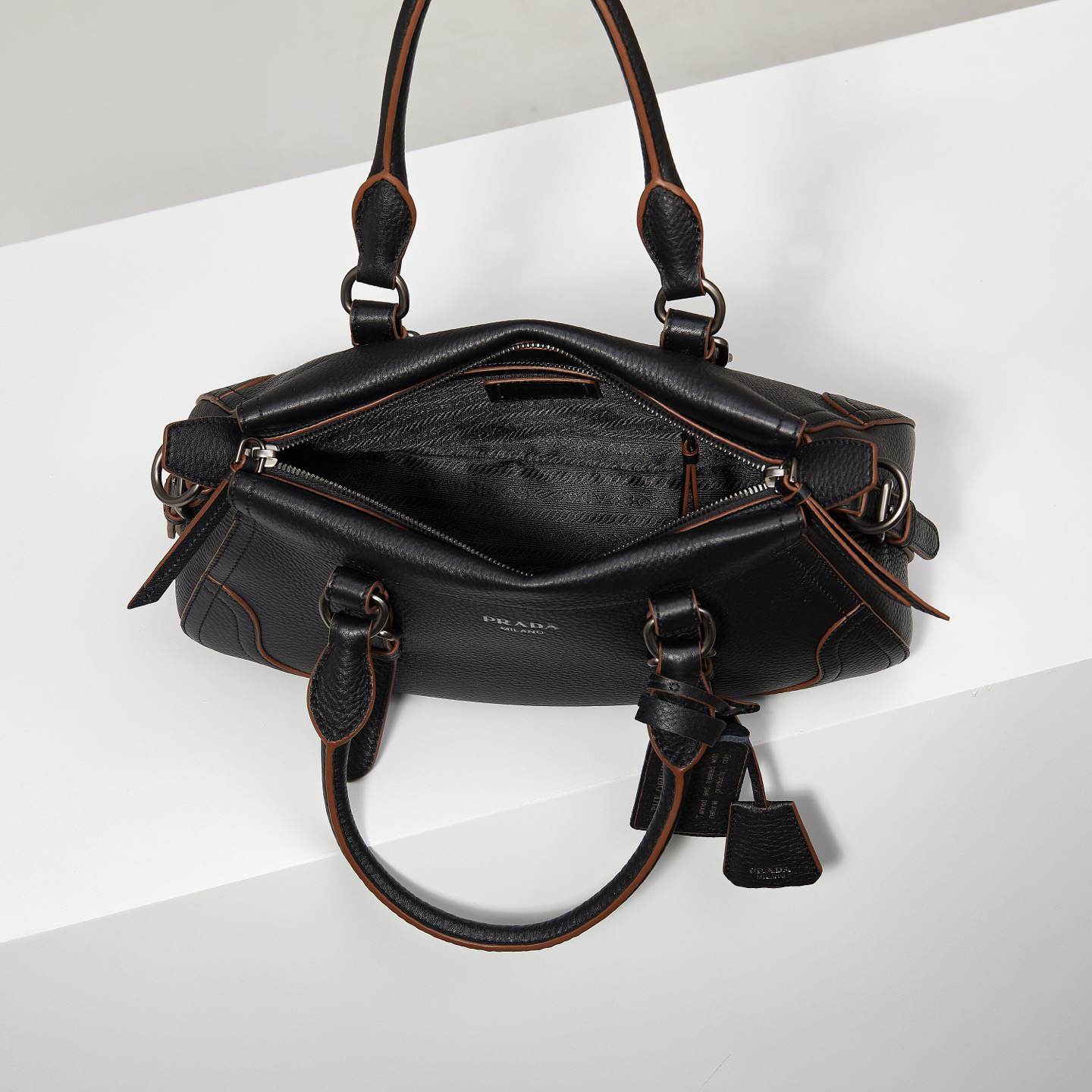 Pra*a Large leather tote bag(HIGH-END GRADE)