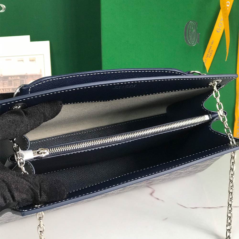 G09ard Structured Roulette PM Bag