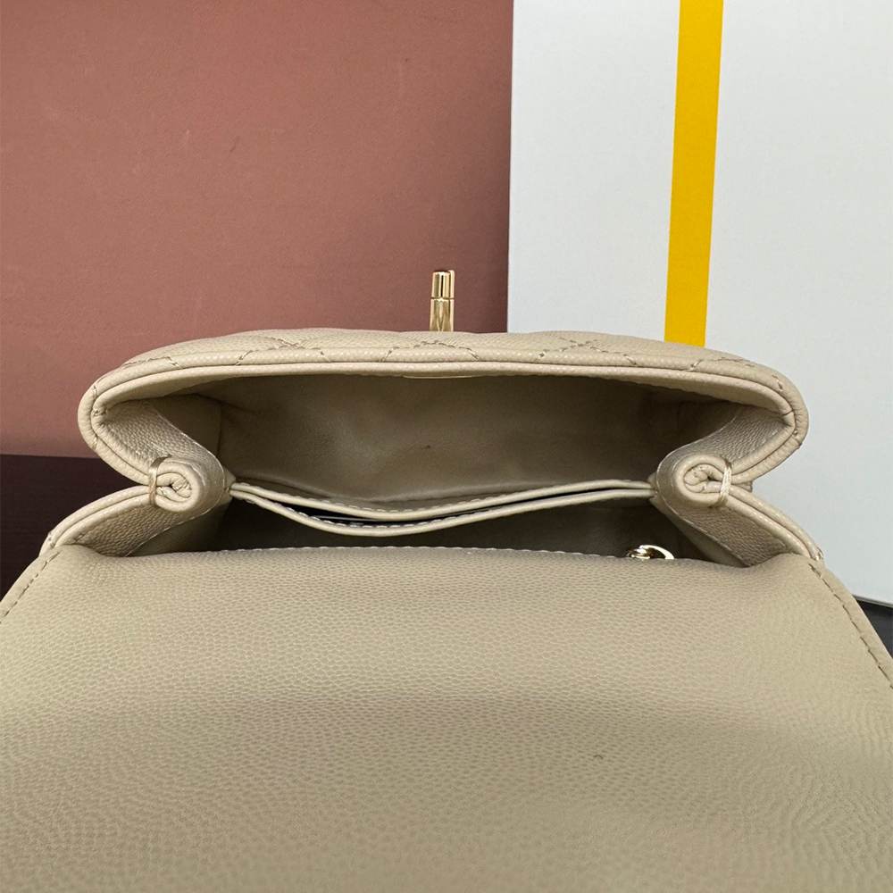Ch**el Coco handle flap shoulder bag Mini