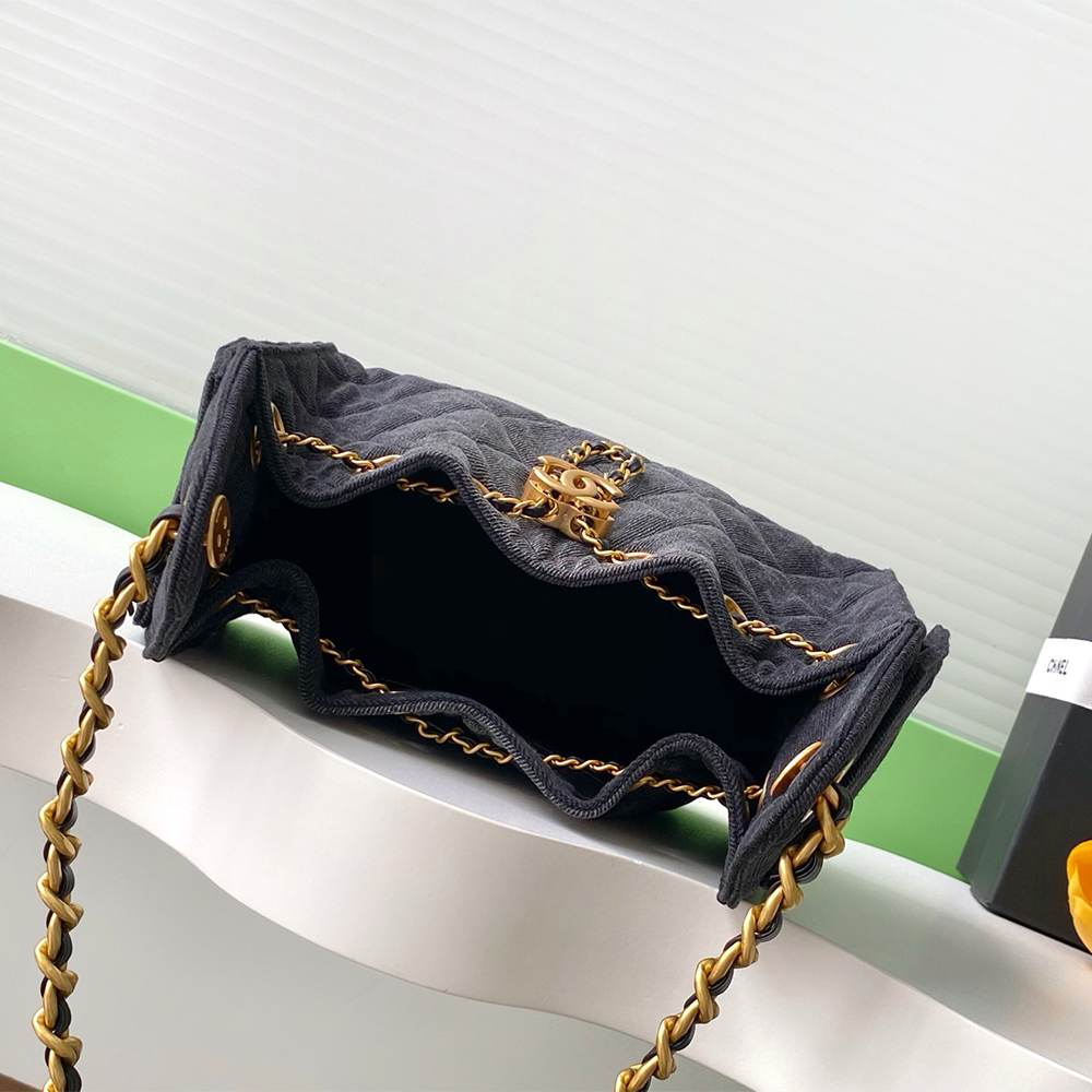 Ch**el 25 Mini Handbag(HIGH-END GRADE)