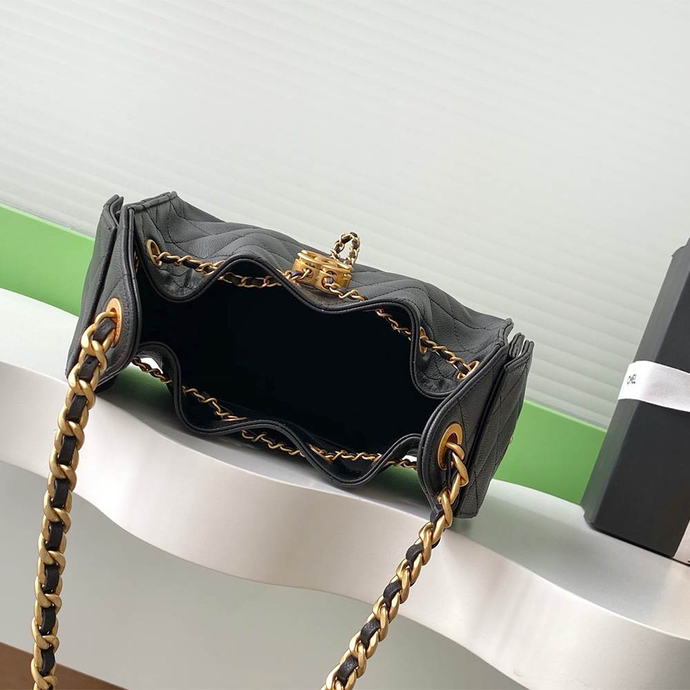 Ch**el 25 Mini Handbag(HIGH-END GRADE)