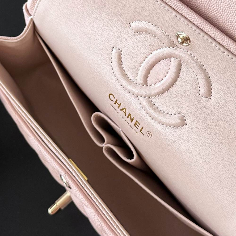 Ch**el SMALL CLASSIC HANDBAG
