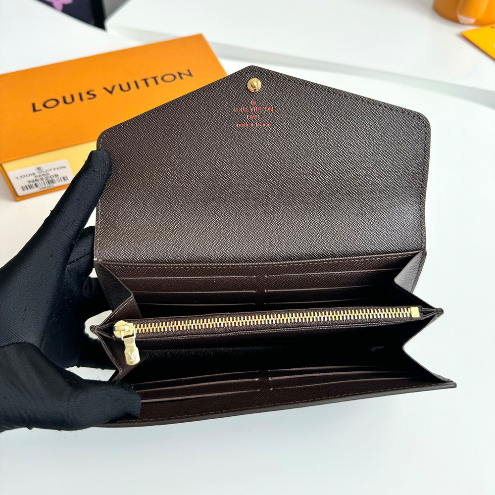 LV Sarah Wallet