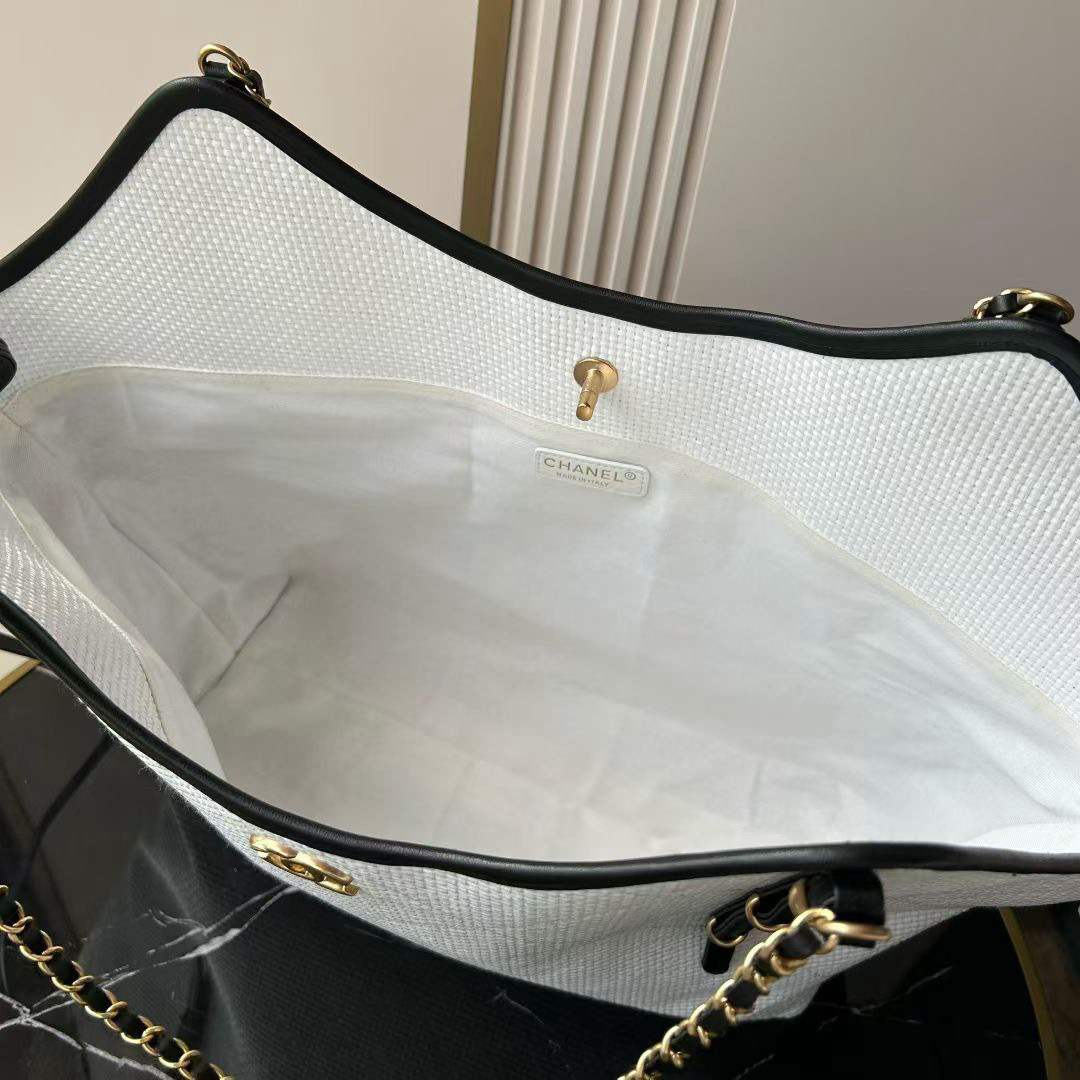 Ch**el MAXI SHOPPING BAG(HIGH-END GRADE)