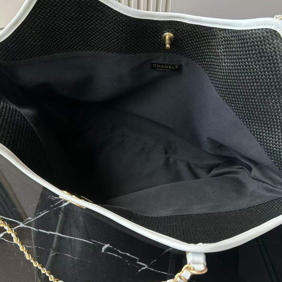 Ch**el MAXI SHOPPING BAG(HIGH-END GRADE)