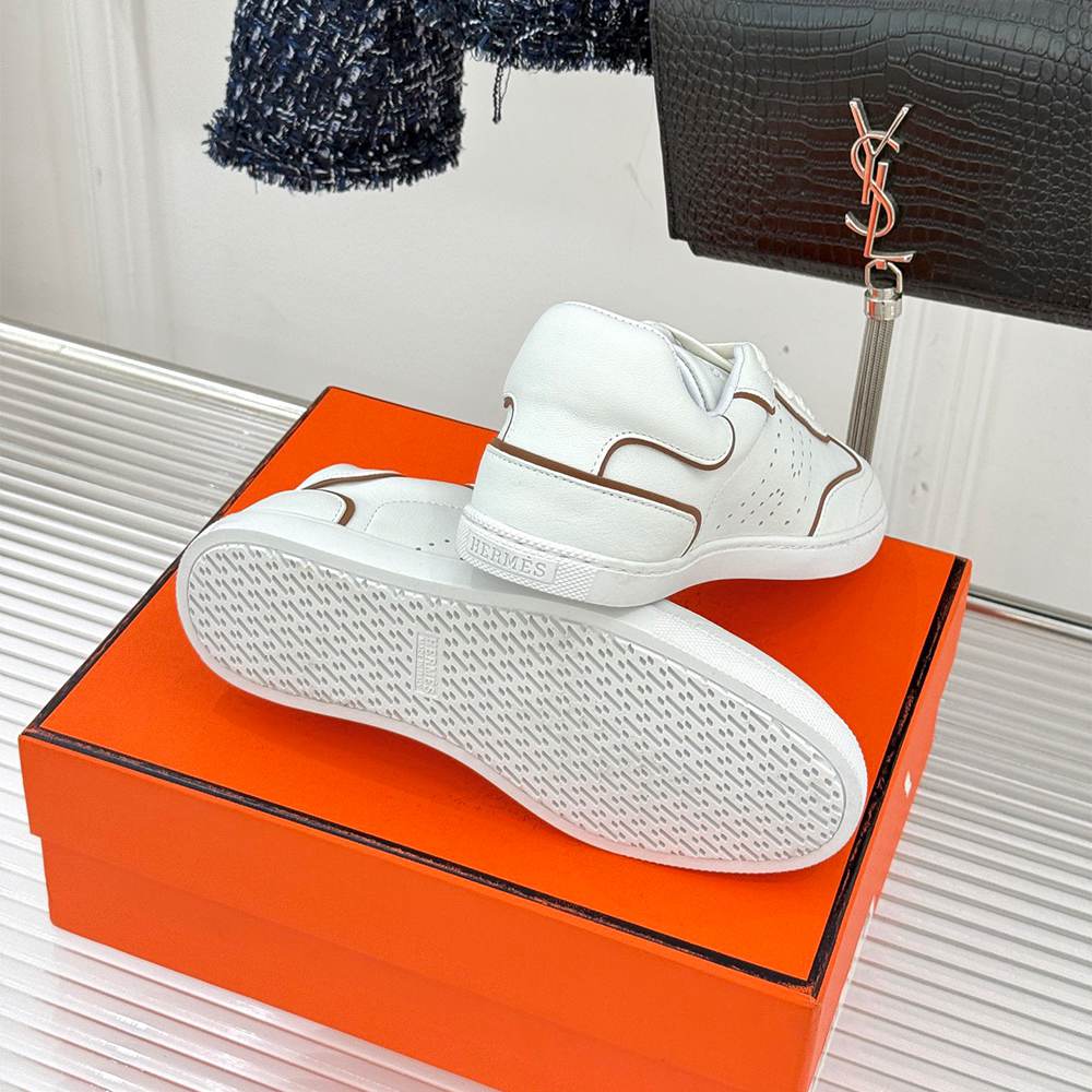 H**me5 Match sneaker