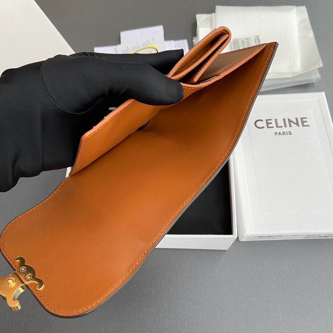 Ce1i*e Small Flap Wallet TRIOMPHE IN Shiny Smooth Lambskin
