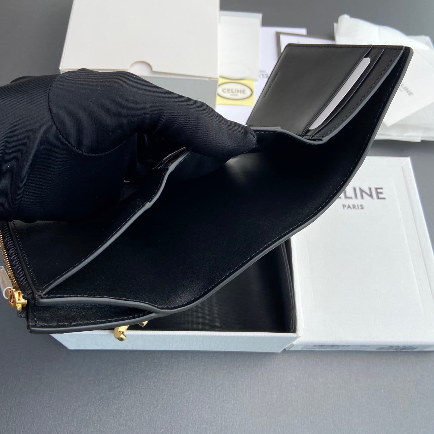 Ce1i*e NINO slim strap wallet