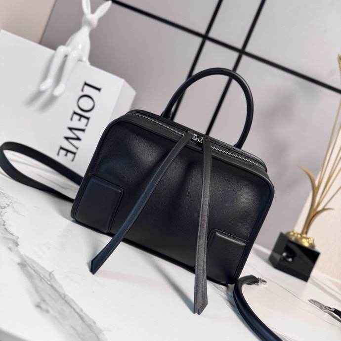 L0ew* Small Amazona 180 bag in soft calfskin(HIGH-END GRADE)