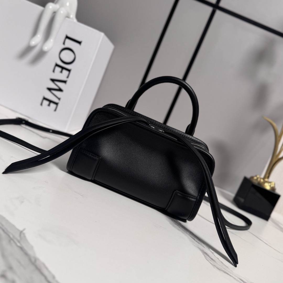 L0ew* Mini Amazona 180 bag in soft calfskin(HIGH-END GRADE)