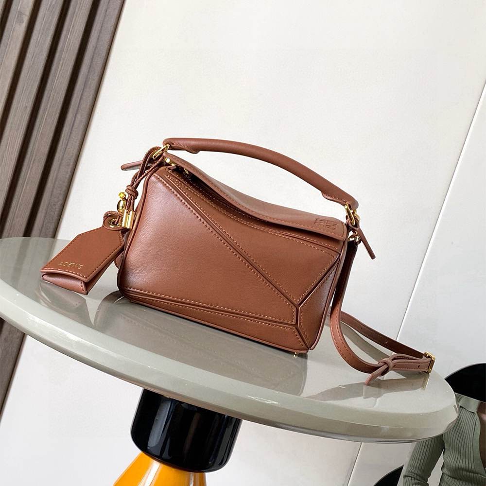 L0ew* Mini Featherlight Puzzle bag in nappa lambskin(HIGH-END GRADE)