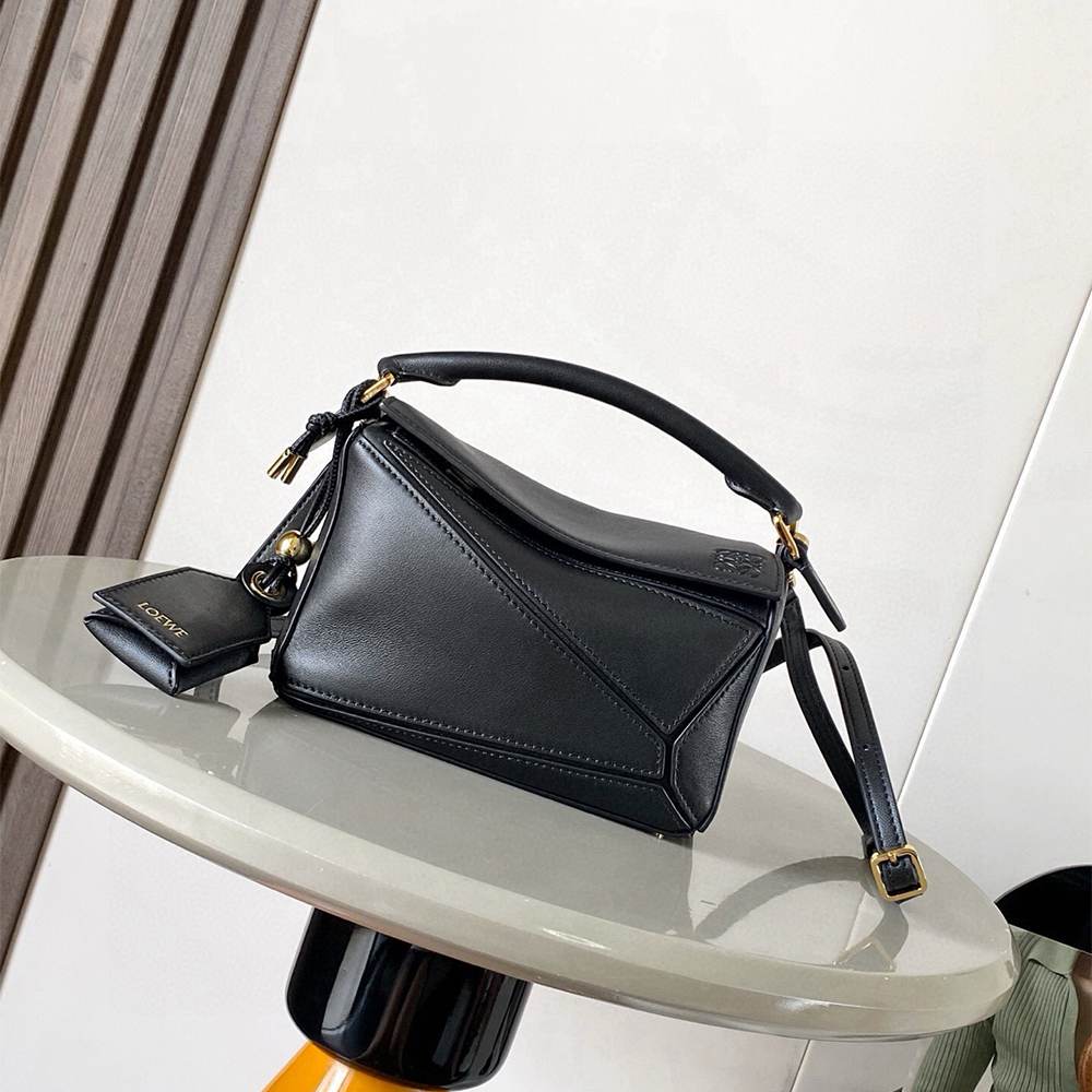 L0ew* Mini Featherlight Puzzle bag in nappa lambskin(HIGH-END GRADE)