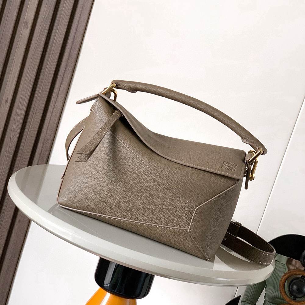L0ew* Small Puzzle Edge bag in soft grained calfskin(HIGH-END GRADE)