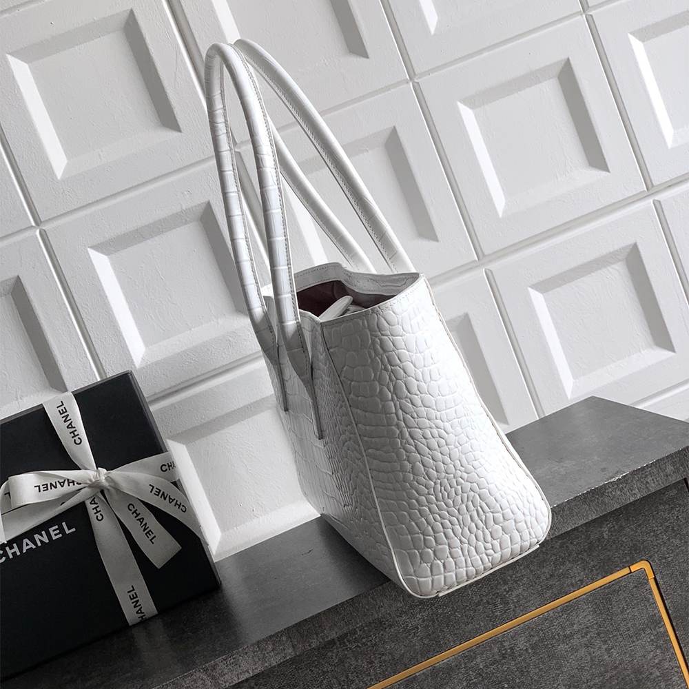 Ch**el Small Shopping Bag(HIGH-END GRADE)