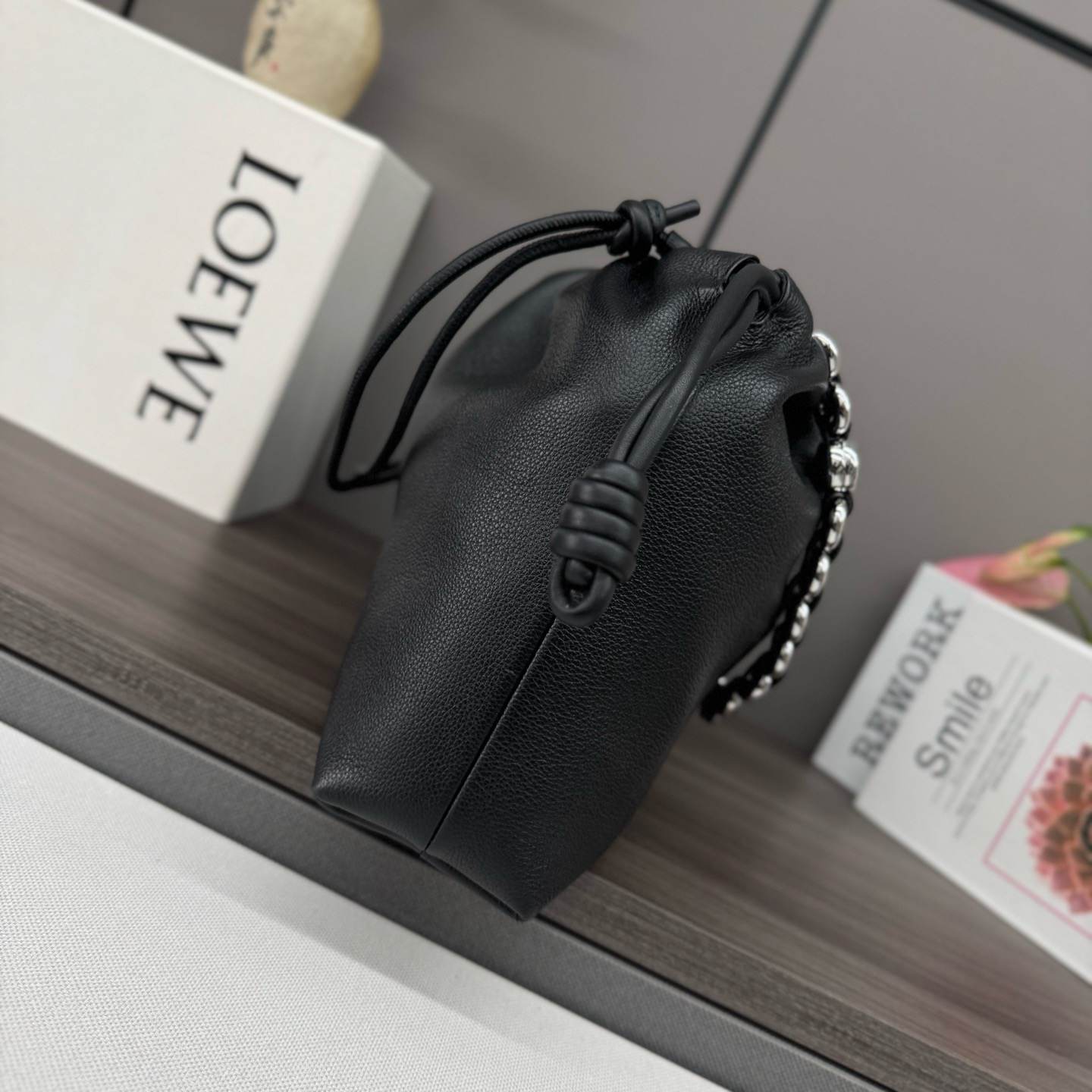 L0ew* Large Flamenco purse in fine grained calfskin(HIGH-END GRADE)