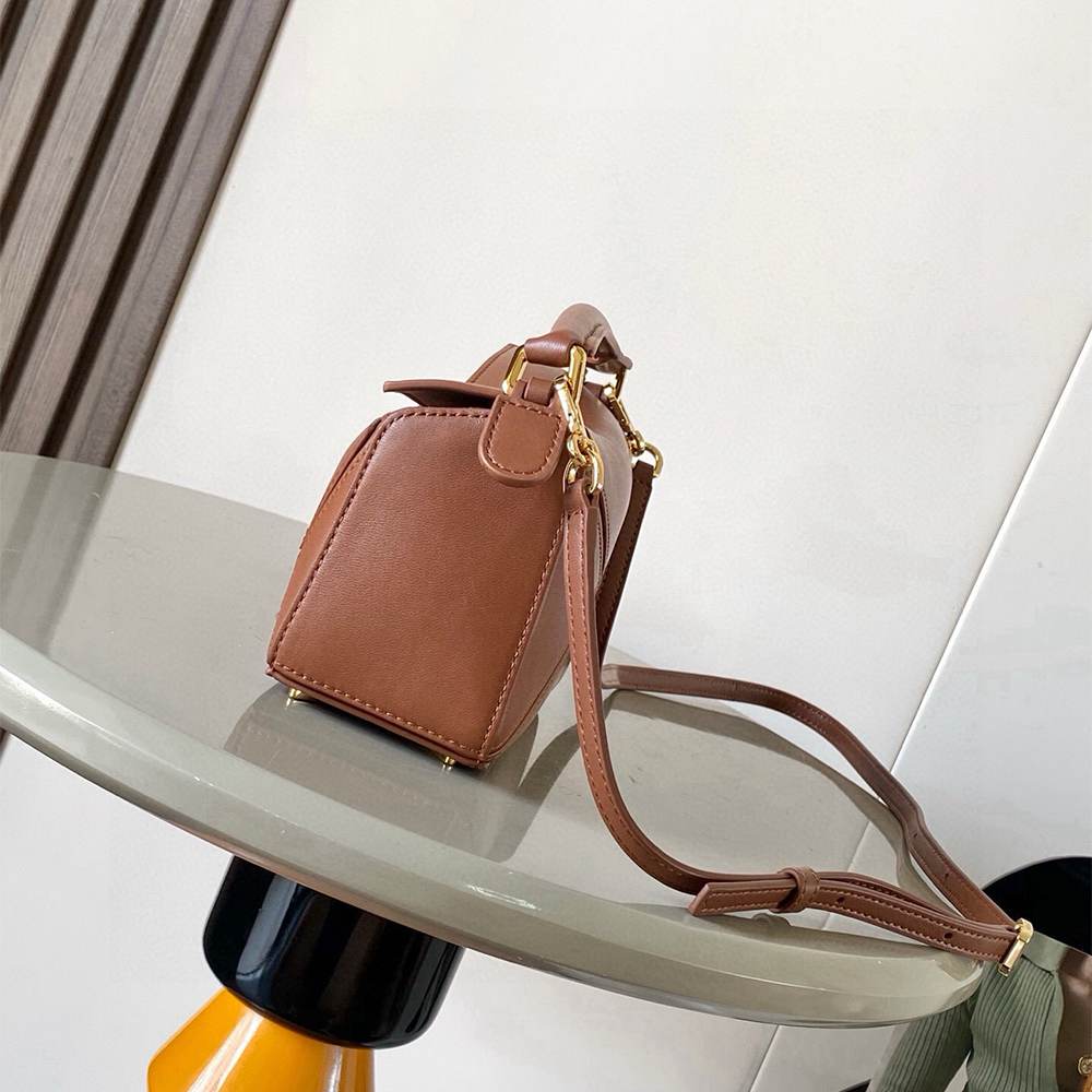 L0ew* Mini Featherlight Puzzle bag in nappa lambskin(HIGH-END GRADE)
