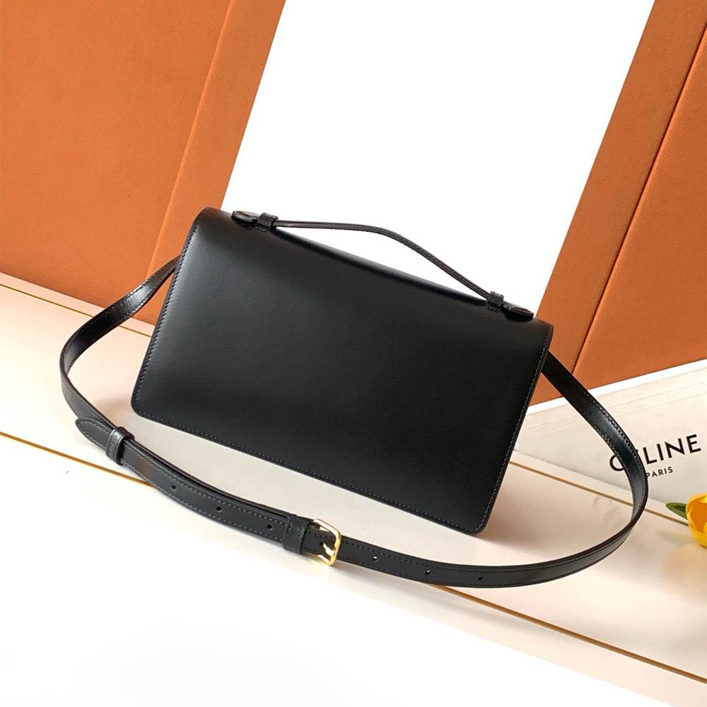 Ce1i*e MEDIUM TRIOMPHE FOLIO IN SHINY CALFSKIN(HIGH-END GRADE)
