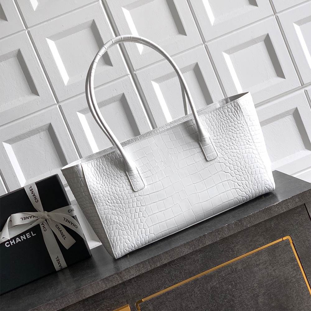 Ch**el Small Shopping Bag(HIGH-END GRADE)
