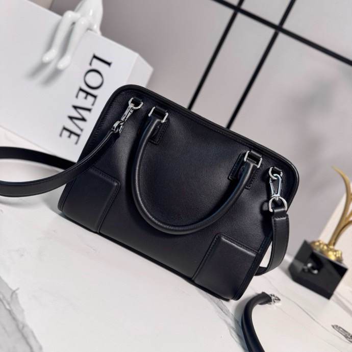 L0ew* Small Amazona 180 bag in soft calfskin(HIGH-END GRADE)