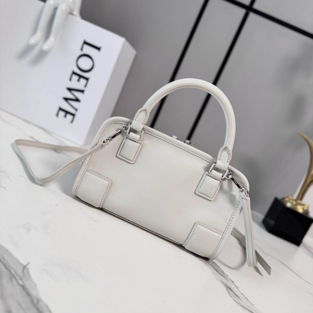 L0ew* Mini Amazona 180 bag in soft calfskin(HIGH-END GRADE)