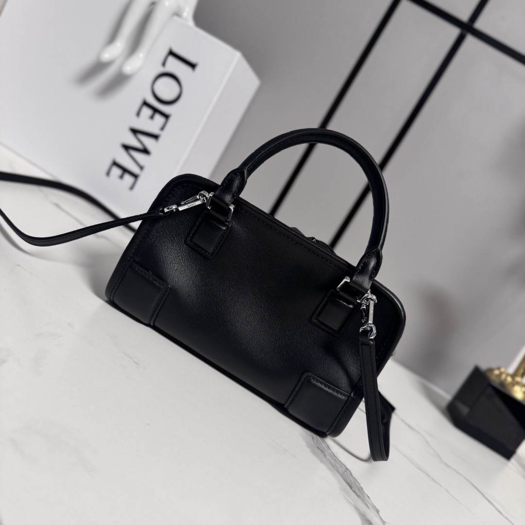 L0ew* Mini Amazona 180 bag in soft calfskin(HIGH-END GRADE)