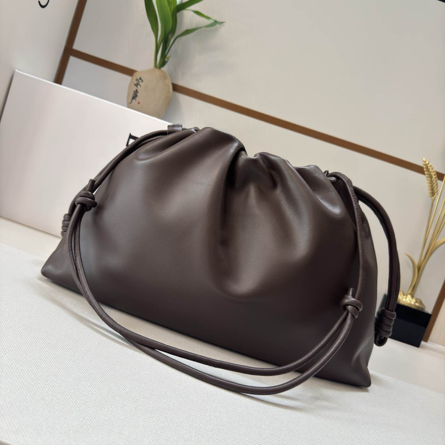 L0ew* Large Flamenco purse in mellow nappa lambskin(HIGH-END GRADE)