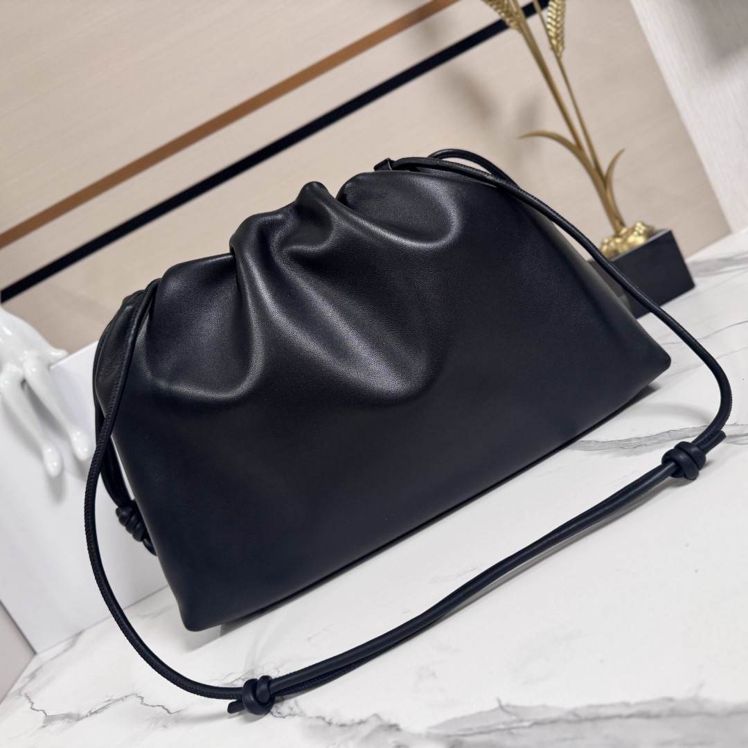 L0ew* Large Flamenco purse in mellow nappa lambskin(HIGH-END GRADE)