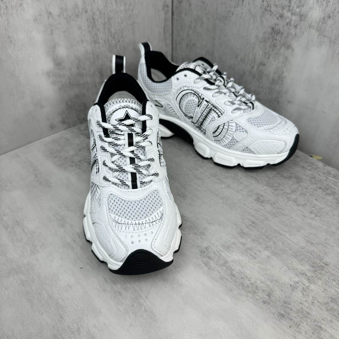 D10r Chrono Sneaker