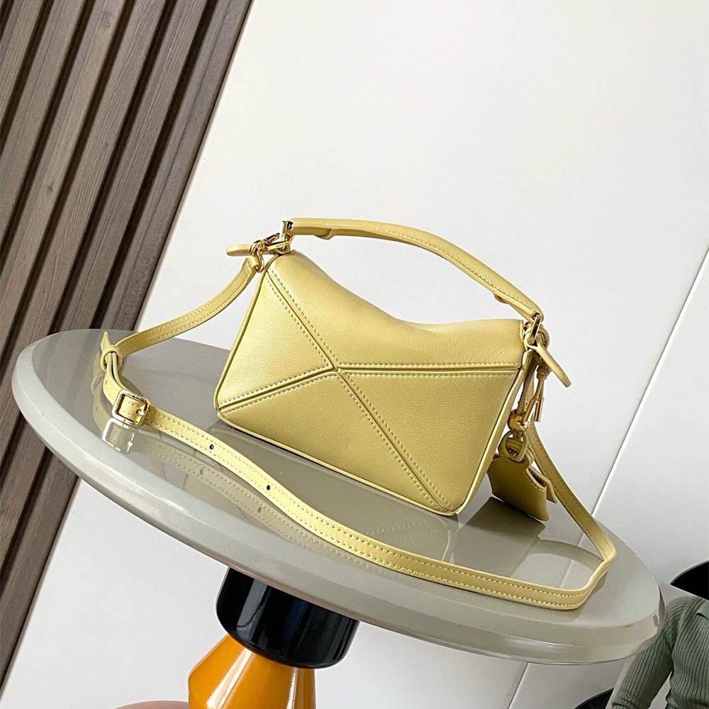 L0ew* Mini Featherlight Puzzle bag in nappa lambskin(HIGH-END GRADE)