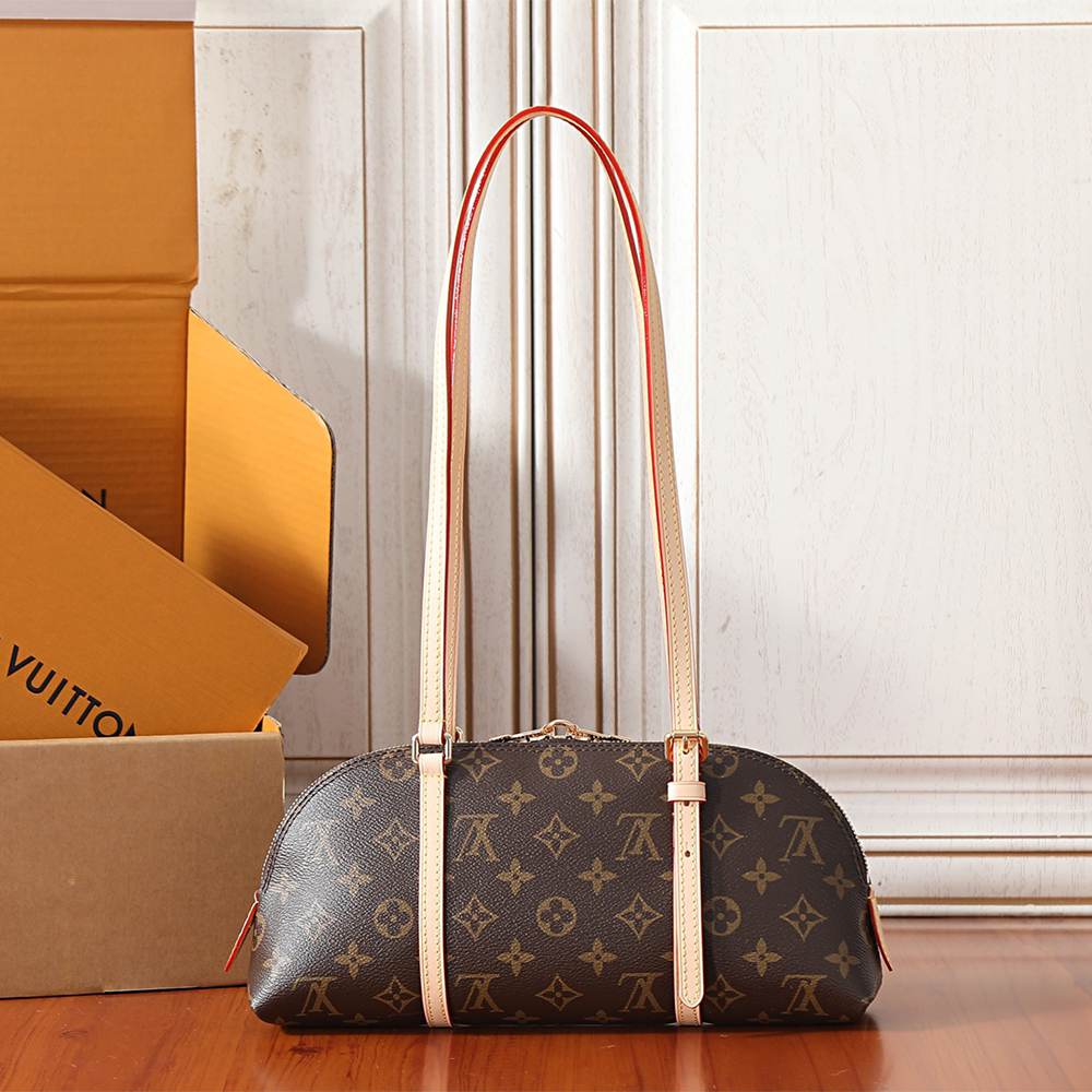 LV Squire East West